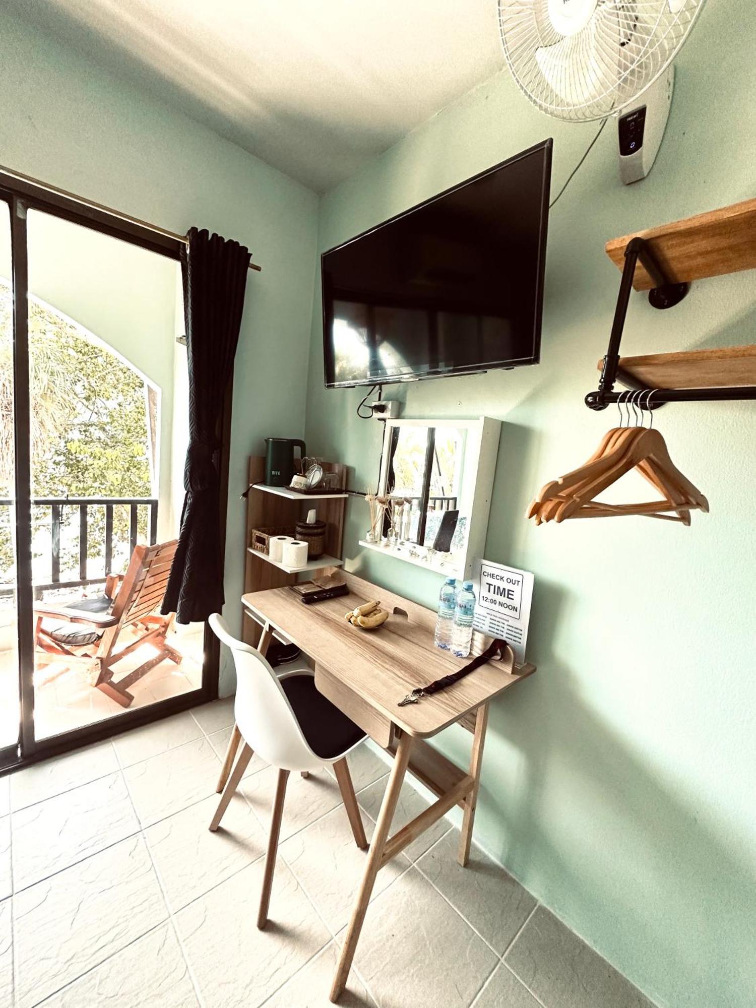 Mild Sea View For Rent * Phi Phi Don
